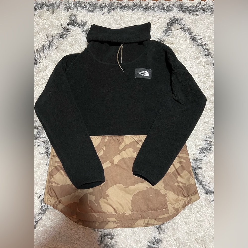 North Face Pullover